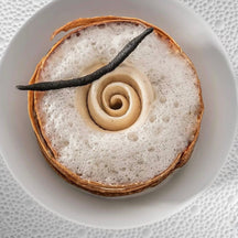 Millefeuille à l’assiette de Tarek Ahamada, Hôtel du Cap-Eden-Roc, à la vanille cribbiana du Guatemala