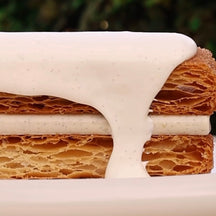 Millefeuille vanille de Maxime Frédéric, servi au Tout-Paris (Cheval Blanc Paris)