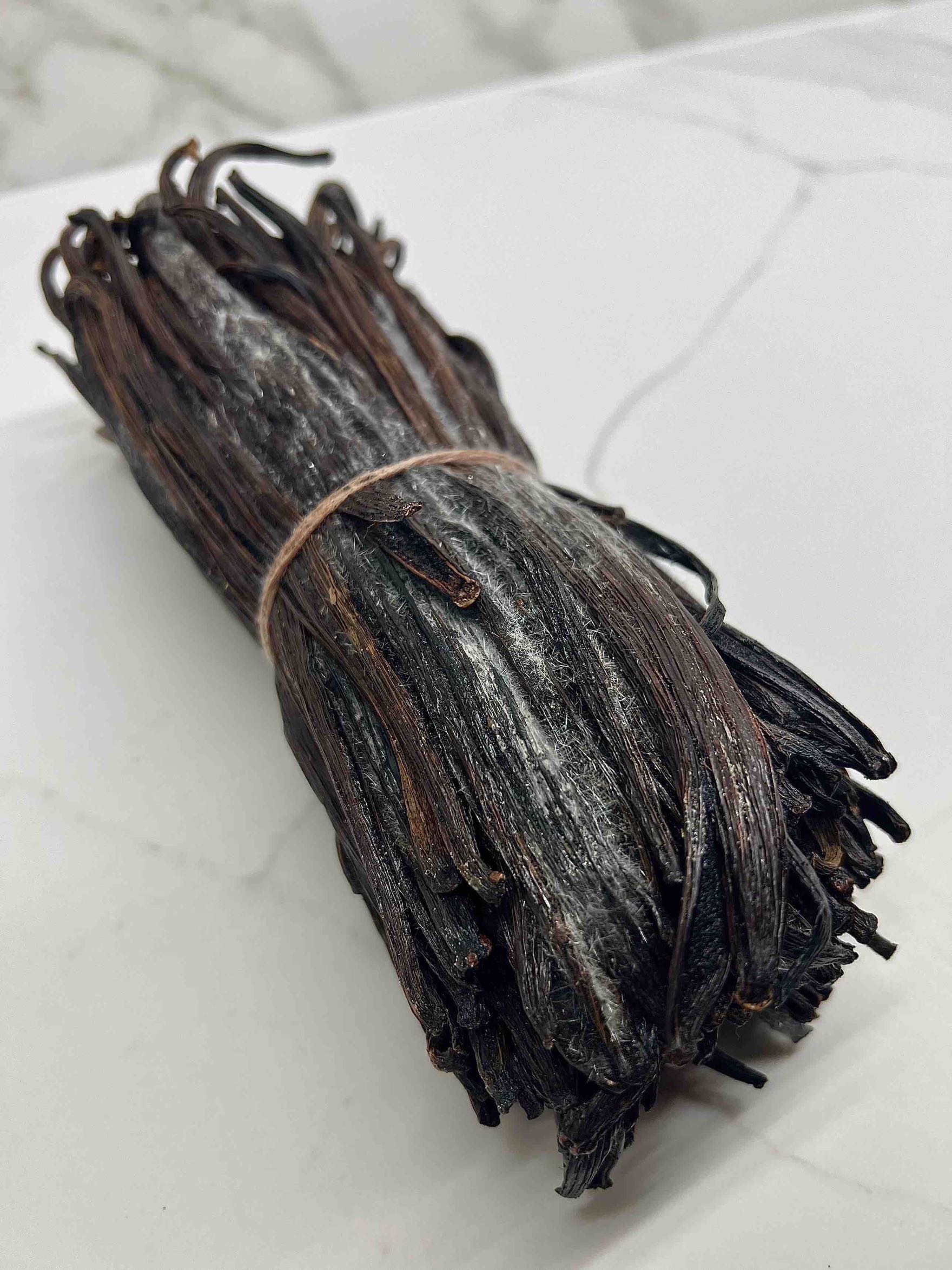 Vanille noire Planifolia 2 gousses en tube en verre